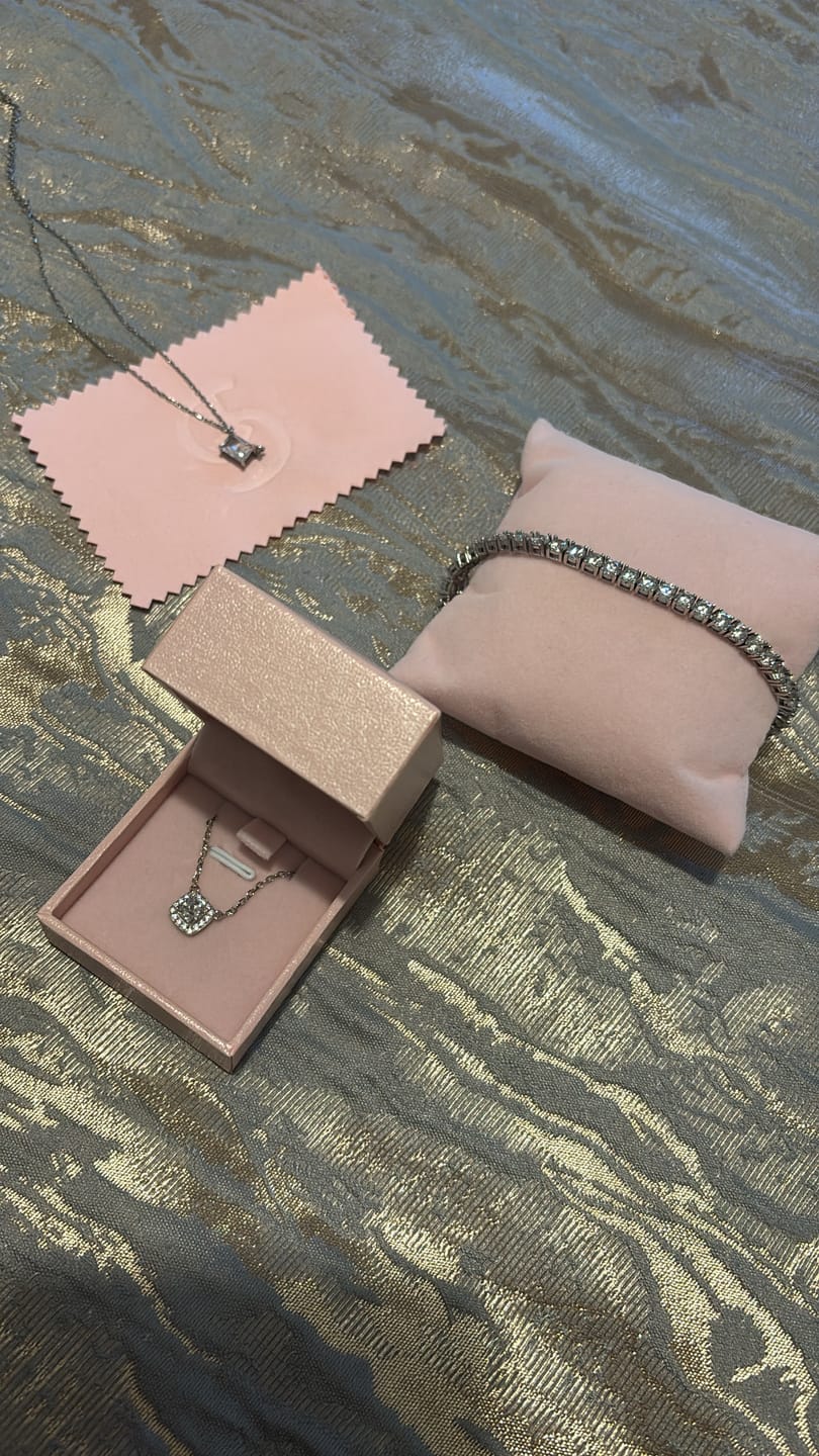 Customer photo review of SOPHIE