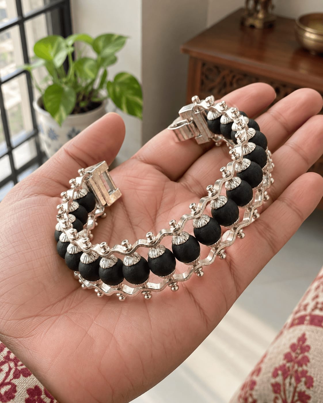 Customer photo review of Silver-Plated Karungali Bracelet