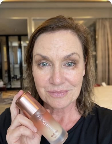 Customer photo review of ForChics Body Oil