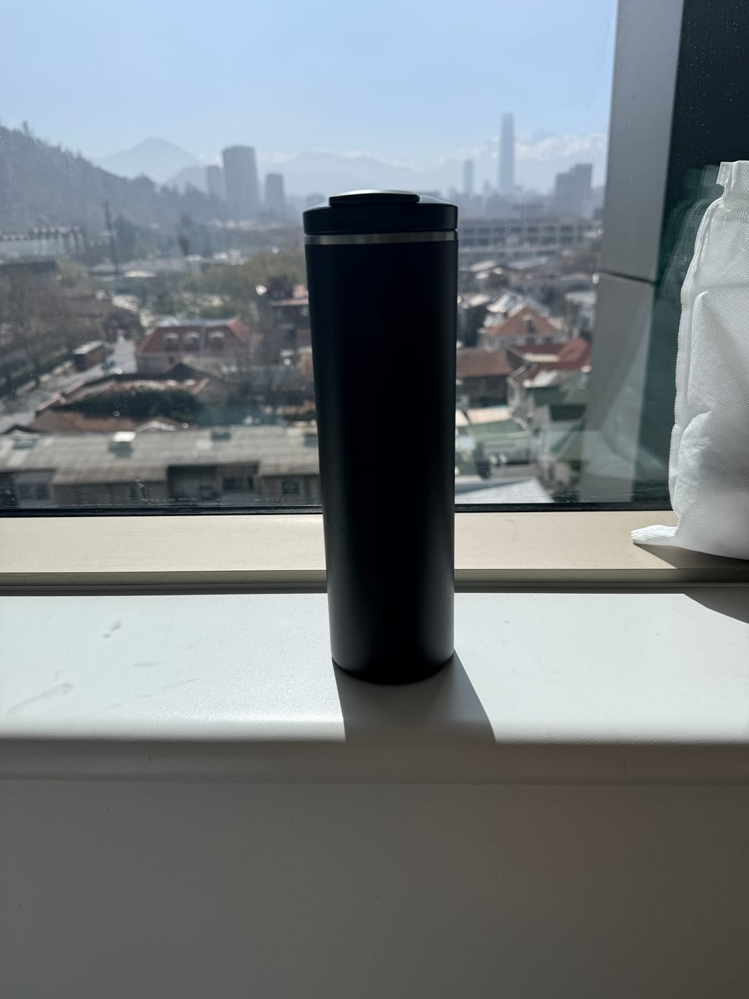Customer photo review of Botella Térmica Flip Top Mug Black 2.0 | 591 ml