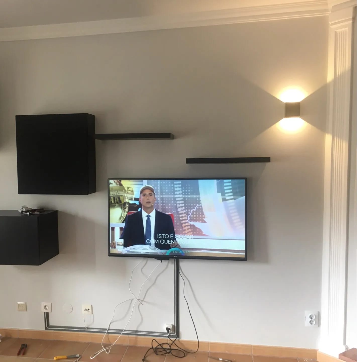 Customer photo review of Acrylic Wall Lamp for Hallway, Small Square Fitting, 10 cm
