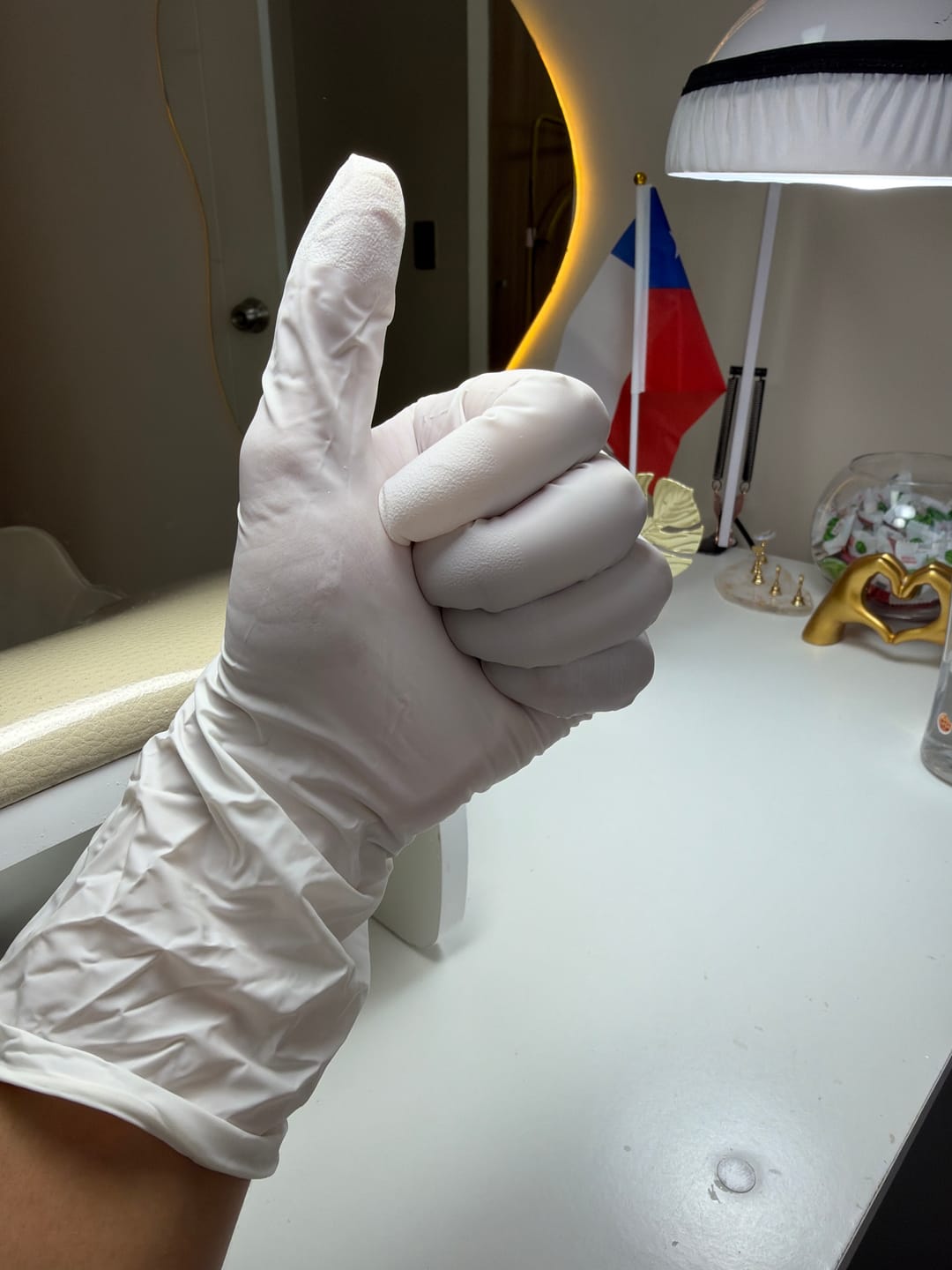 Customer photo review of Guante De Nitrilo 7 grs Topsafe Blanco Extra Largo 30cm (50 Uds)
