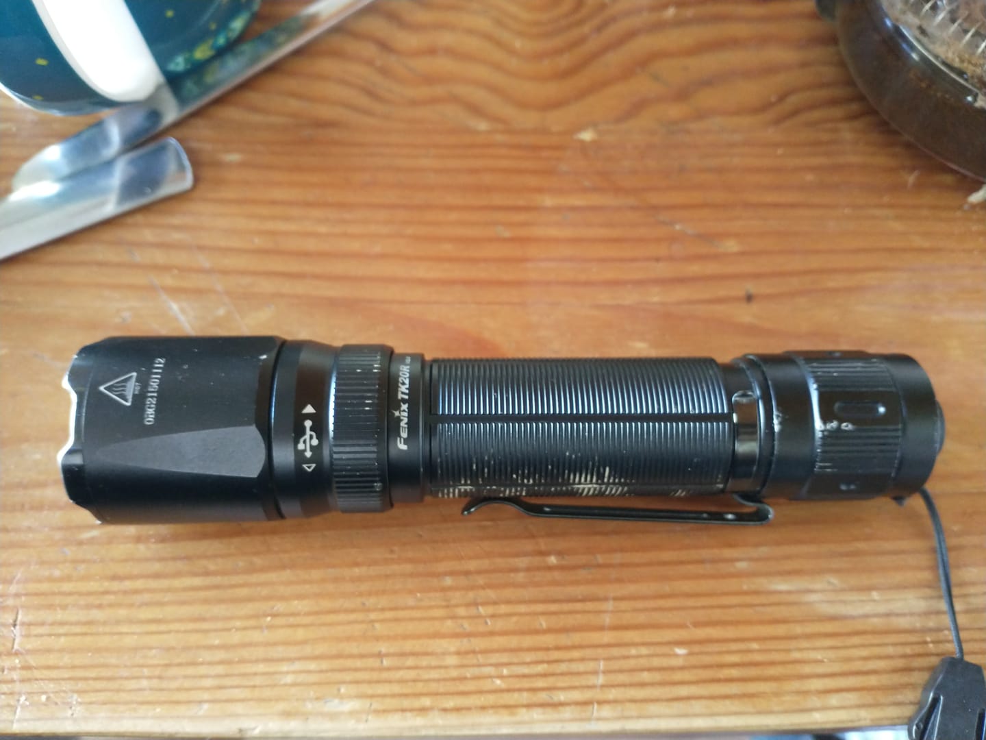 Customer photo review of Fenix TK17 Lampe de poche tactique haute performance - 3600 lumens - Rechargeable USB-C