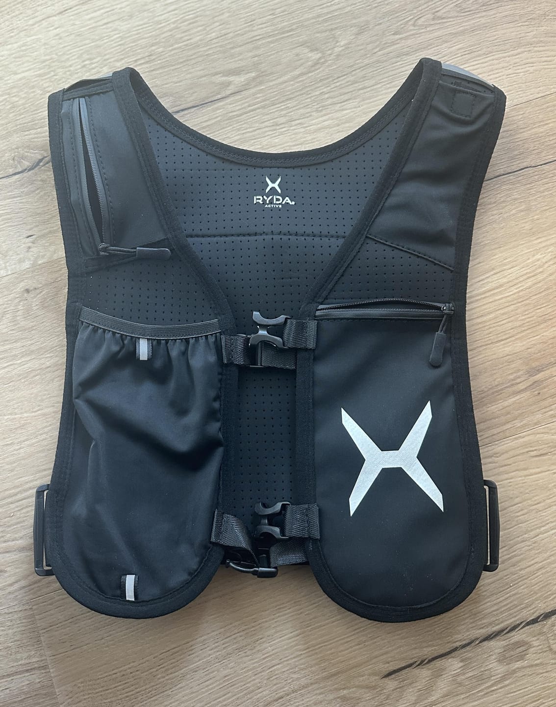 Customer photo review of RYDA Running Vest