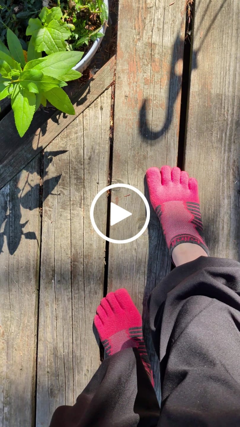 Customer video review of Injinji Ultra Run Midweight No-Show Socks - Unisex