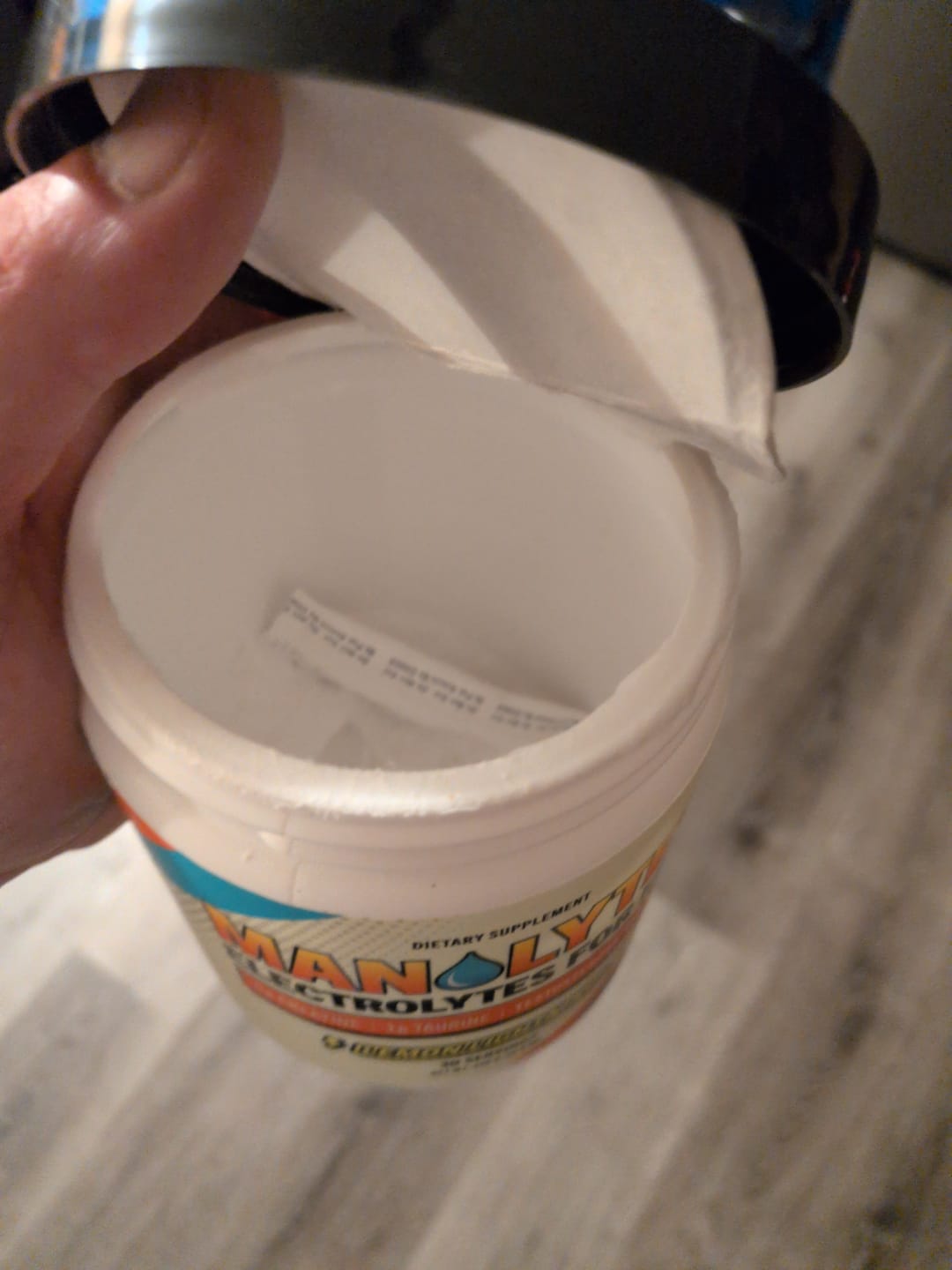Customer photo review of Manolytes Daily Electrolytes
