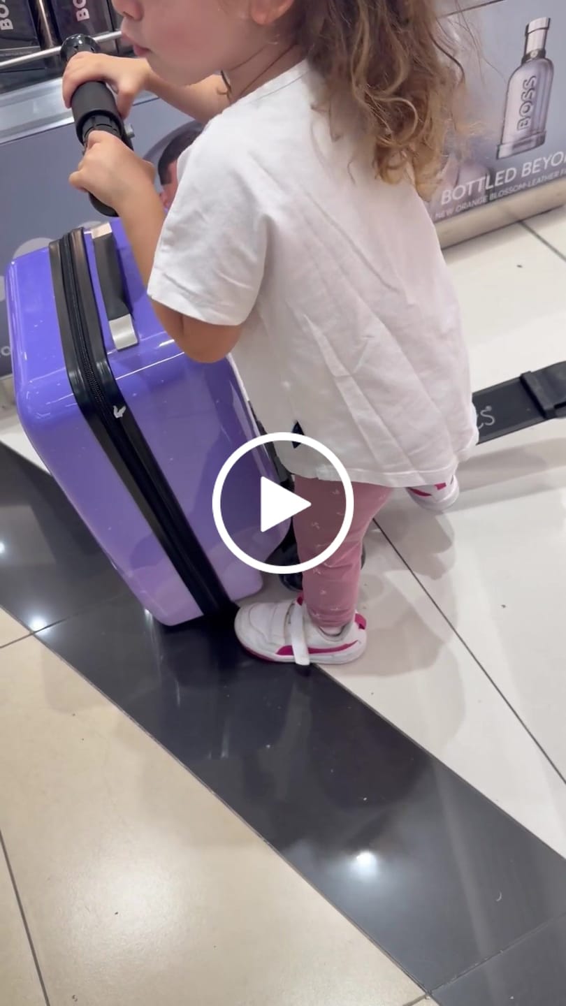 Customer video review of Unicorn Detachable Scooter Luggage