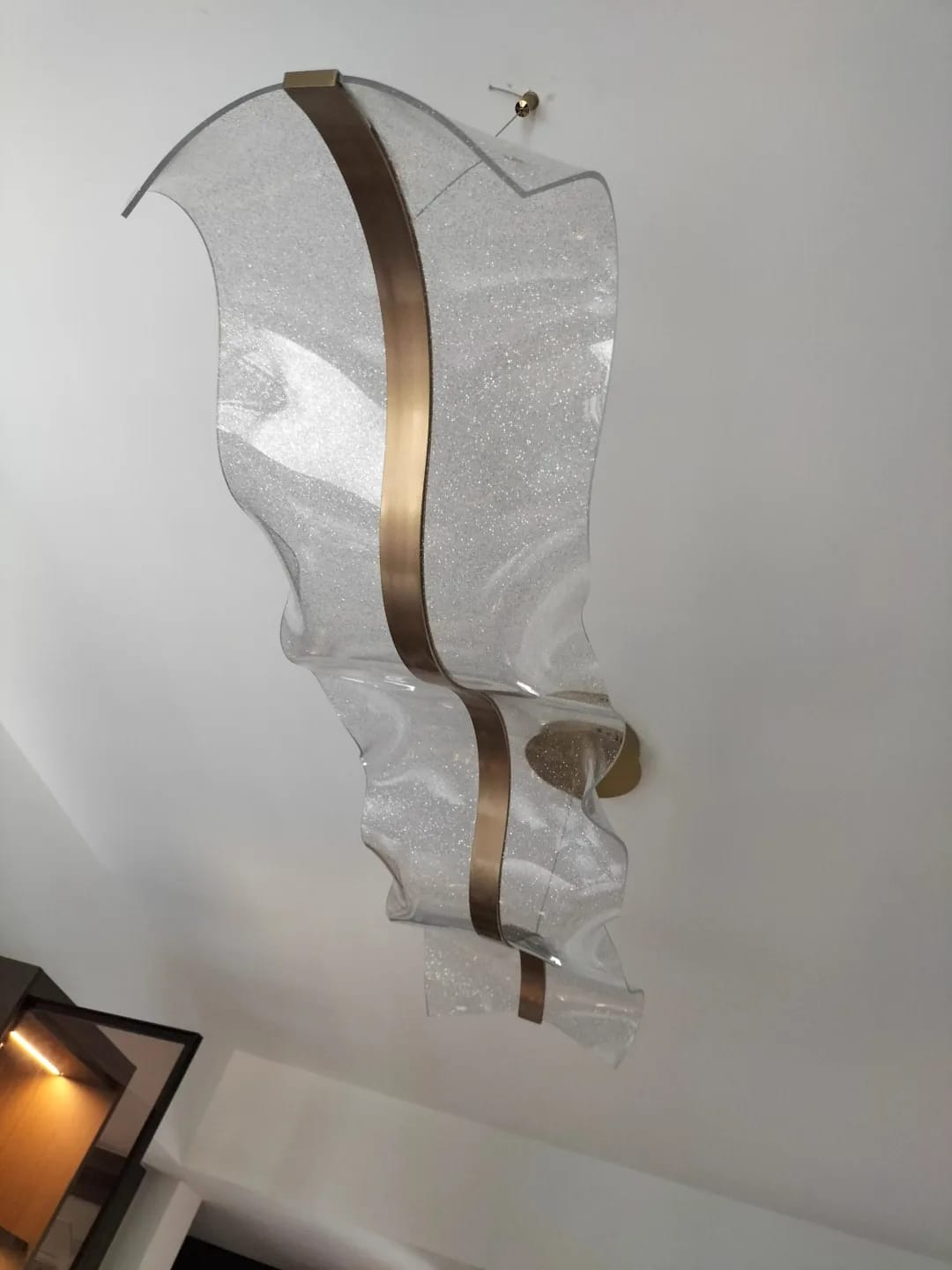 Customer photo review of Gold Chandelier for Dining Table, Undulating Acrylic, 150 cm