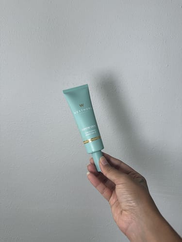 Customer photo review of Supreme Crème