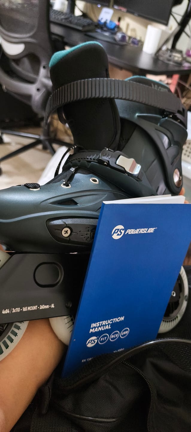 Customer photo review of Powerslide Imperial Darkteal 110 Skates