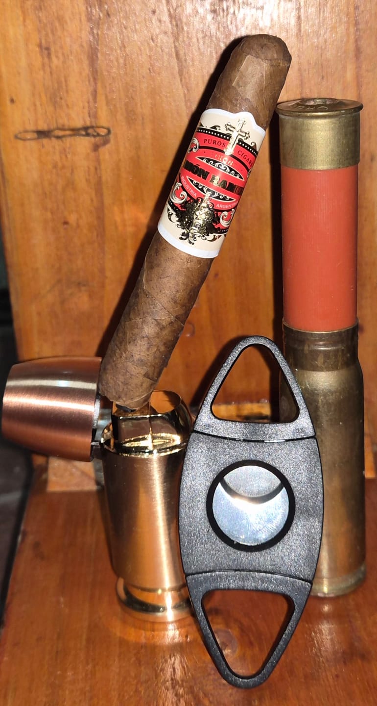 Customer photo review of Petit Corona