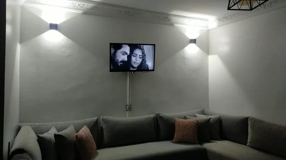 Customer photo review of Acrylic Wall Lamp for Hallway, Small Square Fitting, 10 cm