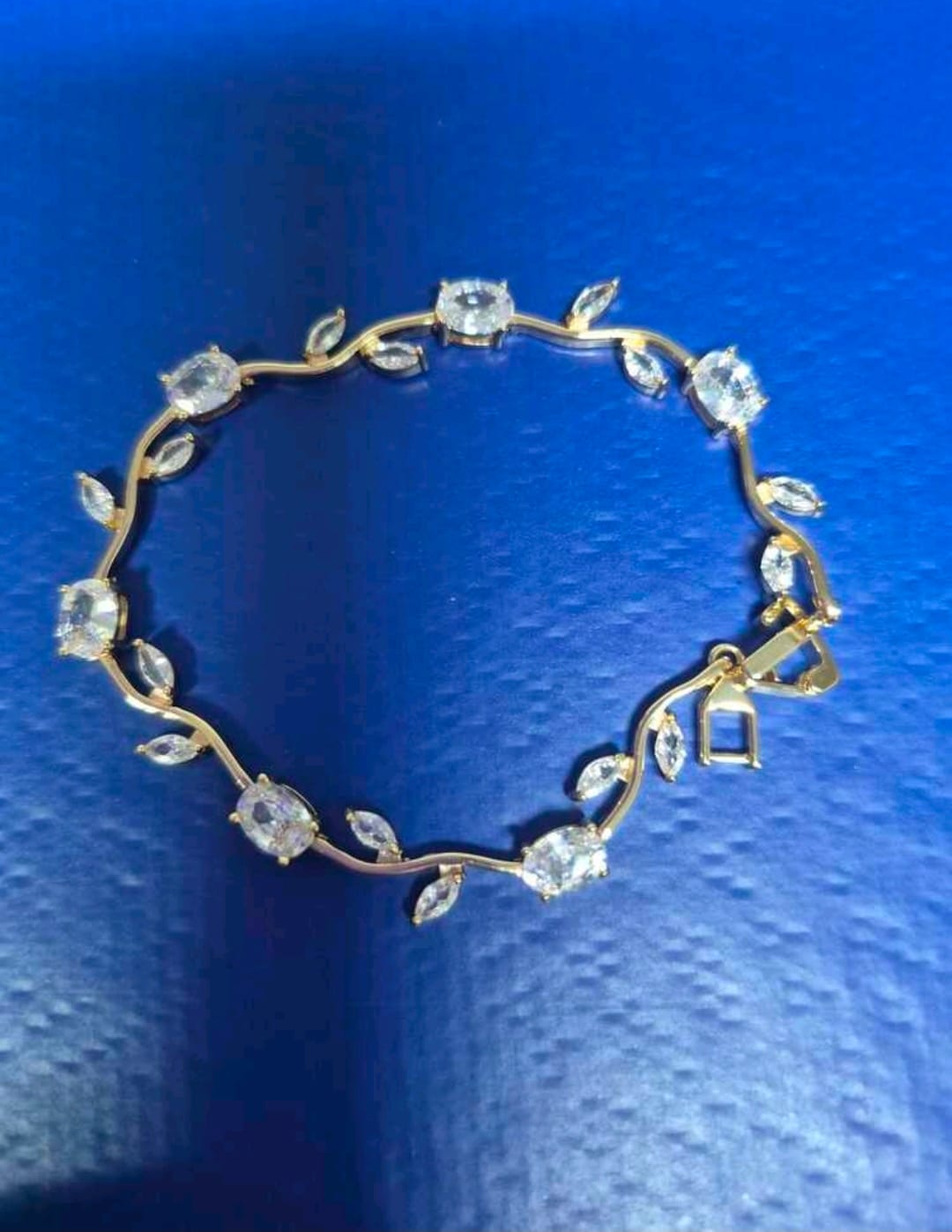 Customer photo review of Tuloria Bracelet