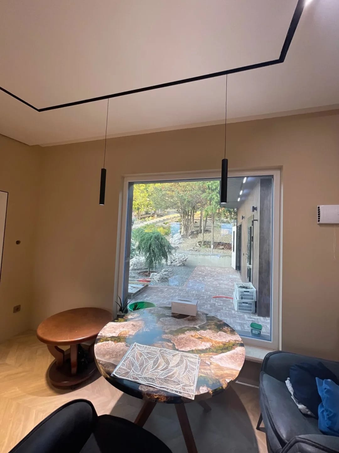 Customer photo review of Black Track Lighting for Living Room, Adjustable Heads, 12 cm