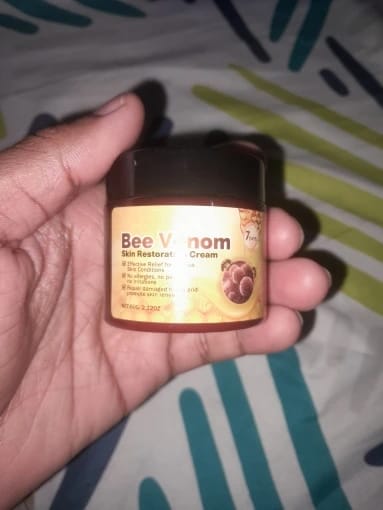 Customer photo review of BeeVita Joint Comfort Cream for Knees, Elbows & Shoulders