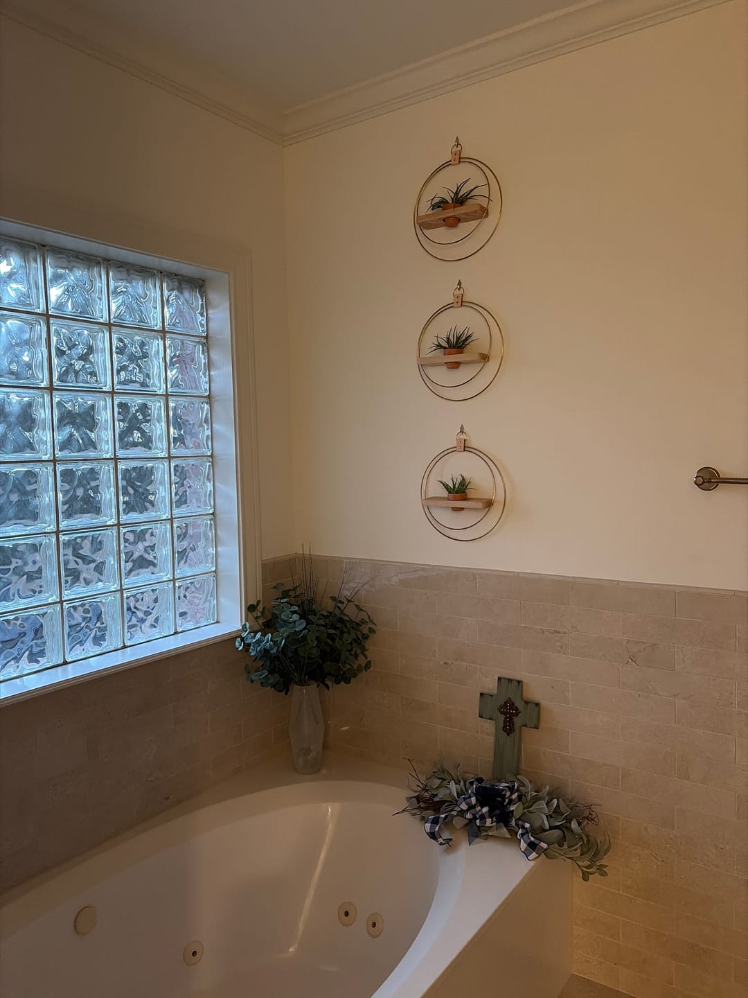 Customer photo review of Air Plant Shelf + Pot Trio