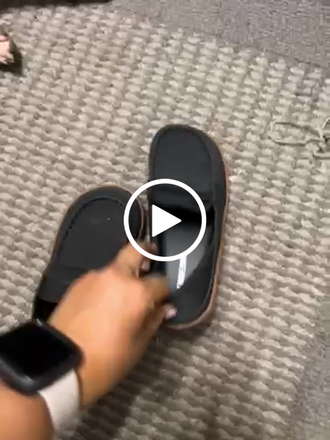 Customer video review of Manis - Barefoot Loafers