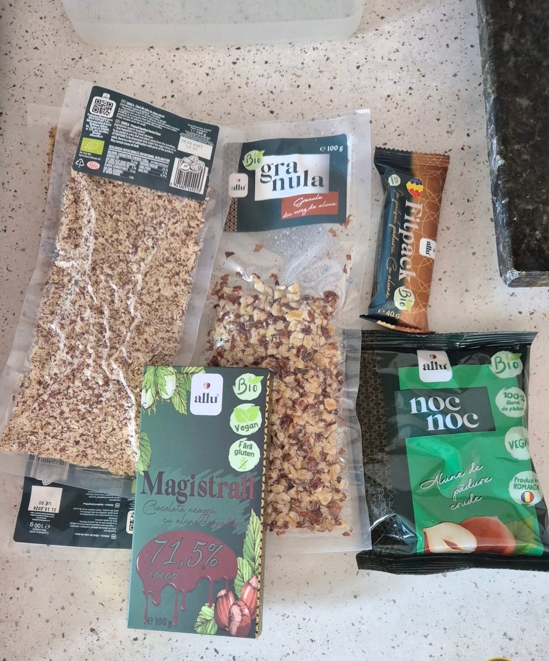 Customer photo review of Granula - Granule din miez de alune, 100g, ecologic