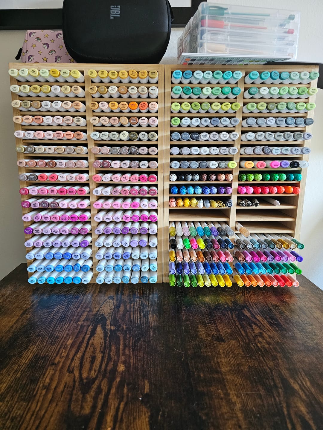 Customer photo review of Ohuhu Bamboo Marker Organizer