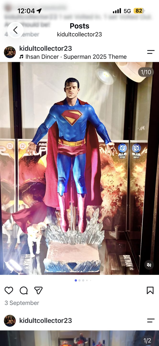 Customer photo review of Superman (2025) - Superman 1/6 Collectible Figure