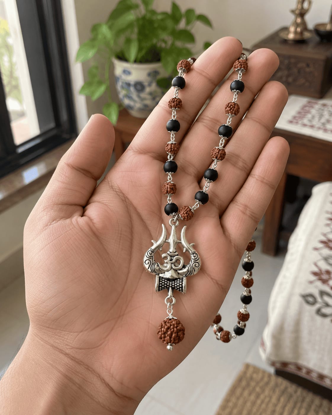 Customer photo review of Divya Karungali Rudraksha Trishul Mala