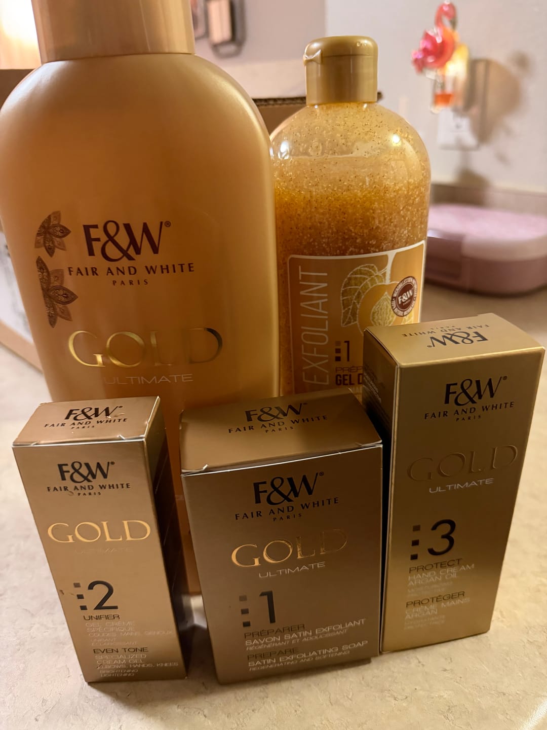 Customer photo review of Gold :1 Exfoliating Shower Gel Scrub 940ml