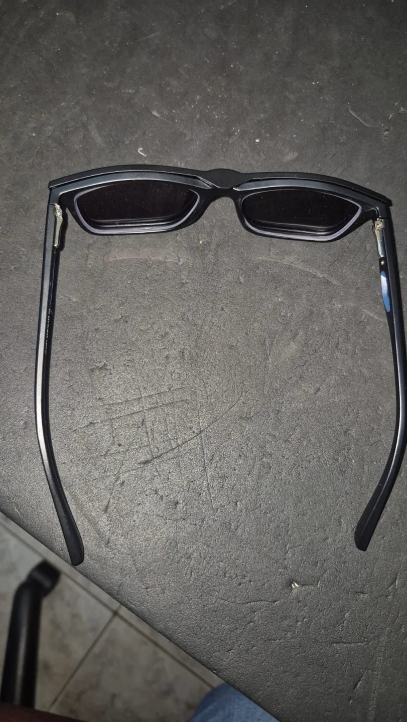 Customer photo review of Óculos Clip-on Akshan (1 Lente)