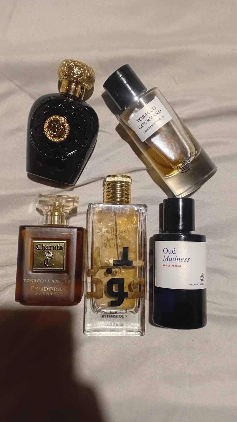 Customer photo review of Opulent Oud By Lattafa