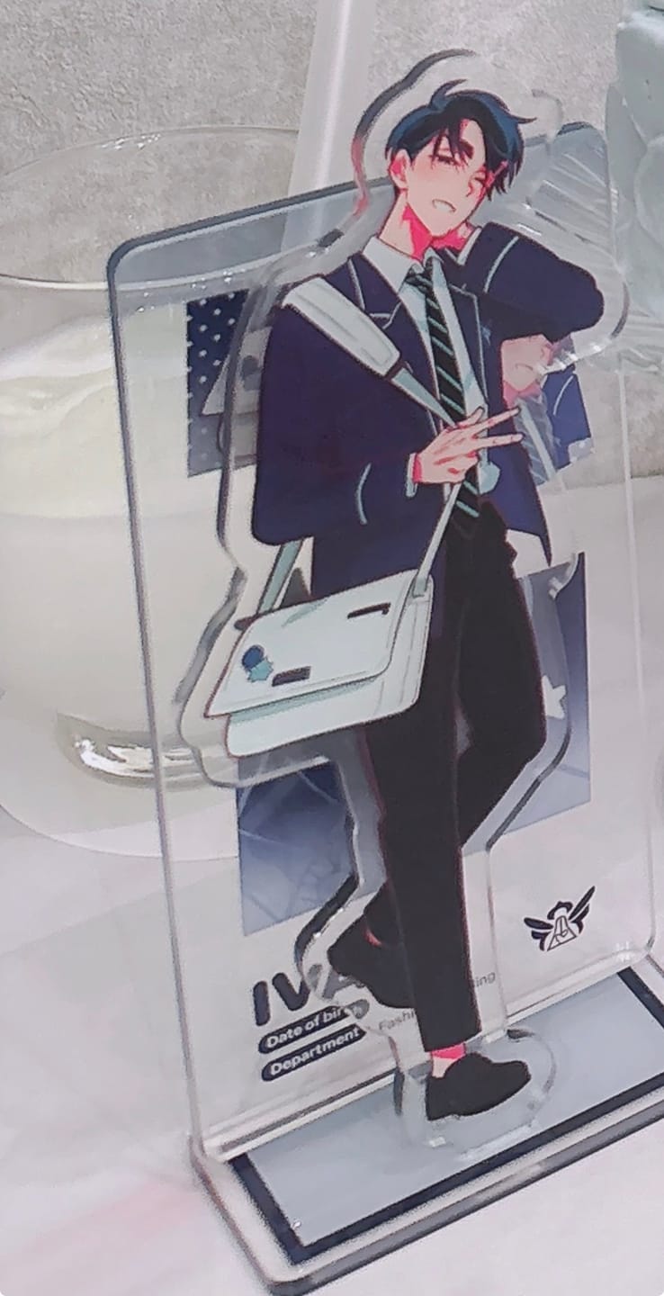 Customer photo review of Alien Stage Anakt Arts High School Series Acrylic Stand