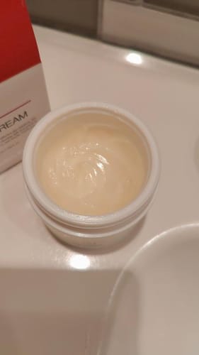 Customer photo review of Red Cream