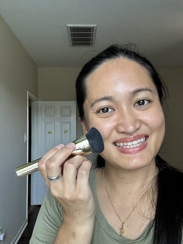 Customer photo review of Charcoal-Infused Complexion Brush