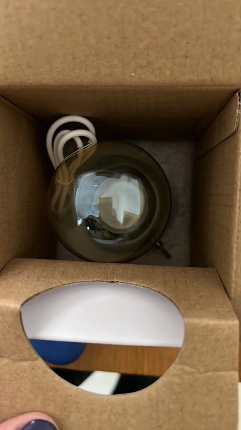 Customer photo review of Gold Table Lamp for Desk, Vintage Glass Bulb, 11 cm Tall