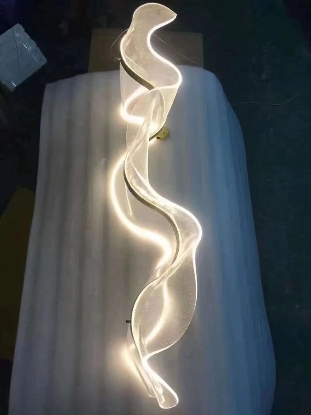 Customer photo review of Gold Chandelier for Dining Table, Undulating Acrylic, 150 cm