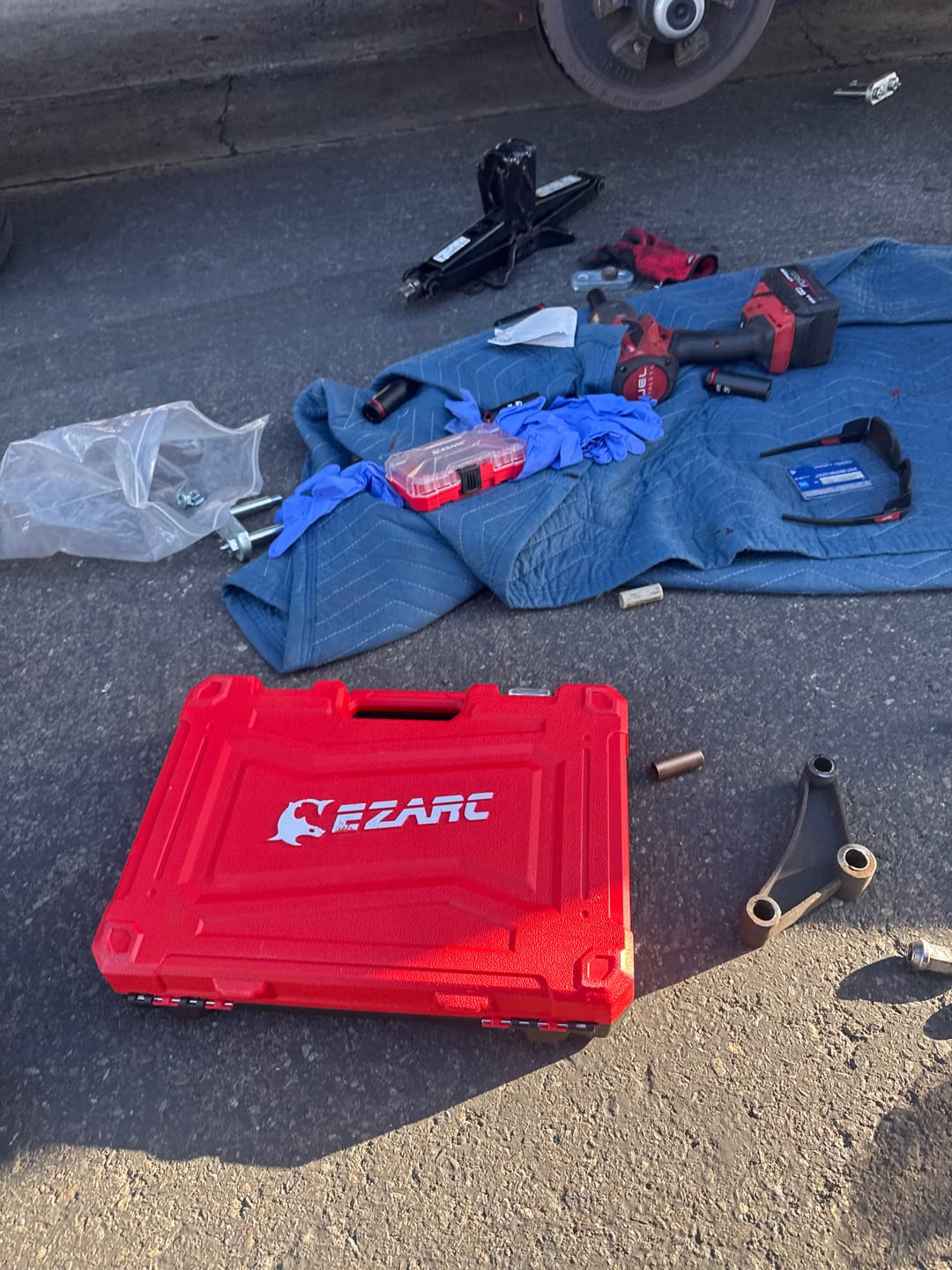 Customer photo review of EZARC 1/2" Drive Impact Socket Set, 31-Piece SAE (3/8–1 in) and Metric (10–24 mm) Deep Sockets, CR-V Material, 3/6/10 in Extensions, Universal Joint & Adapter, Storage Case
