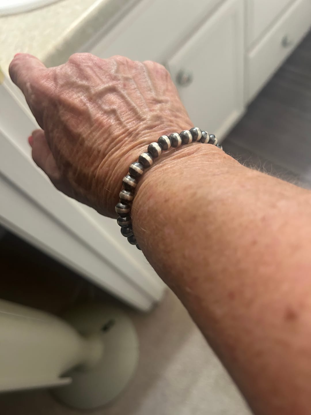 Customer photo review of Handcrafted 6mm Sterling Silver Pearl Beaded Stretch Bracelet