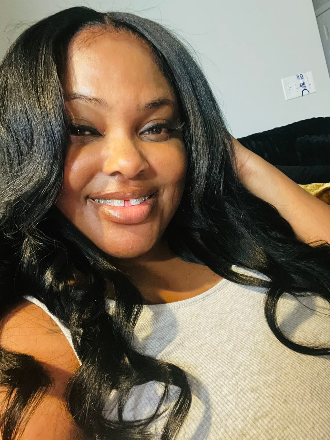 Customer photo review of Relaxed Light Yaki Tape In Hair Extension