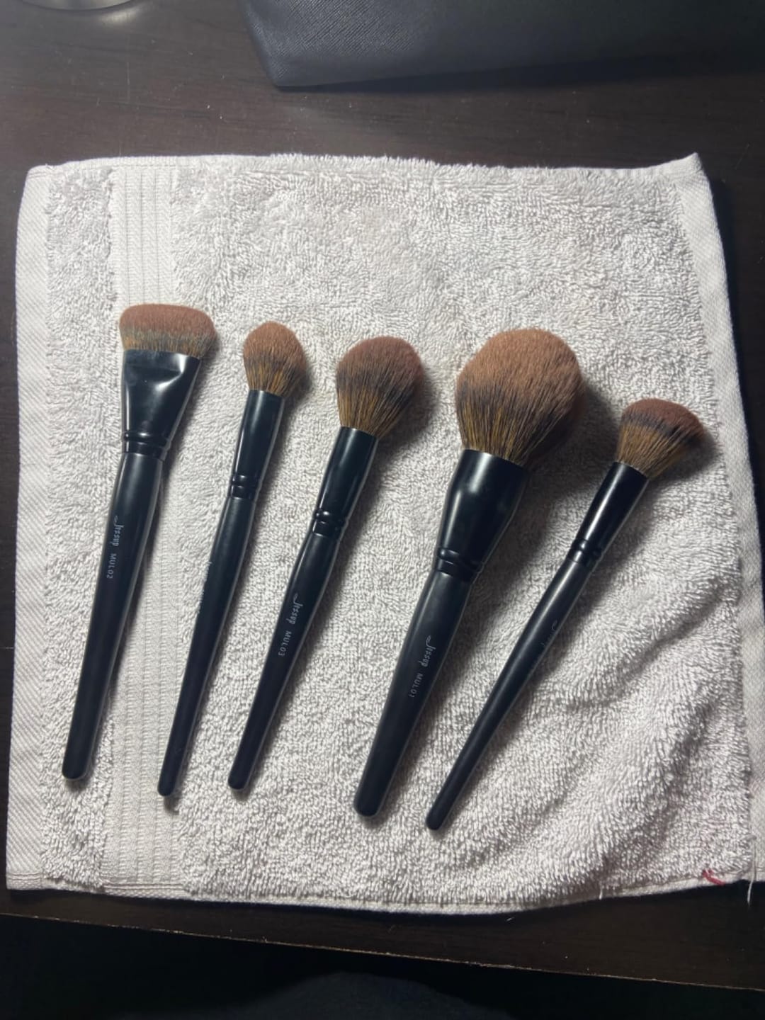 Customer photo review of Makeup Lover Makeup Brush Collection (Phantom Black)