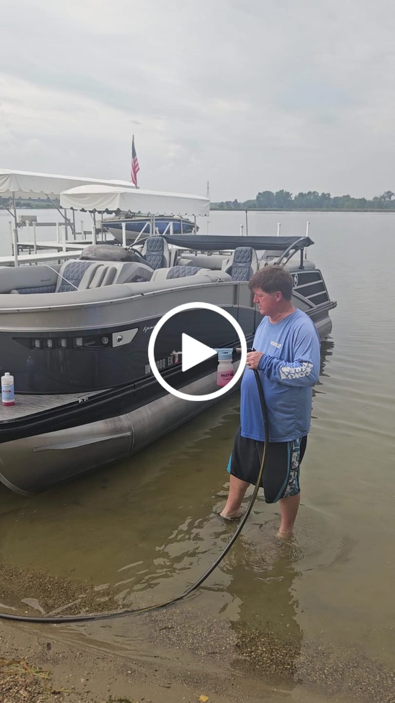Customer video review of Salty Hull Heavy Duty Boat Cleaner – Tough on Grime, Gentle on Your Boat