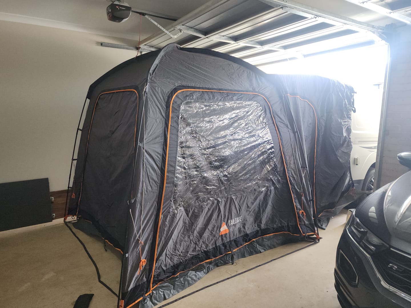 Customer photo review of Vango Tailgate Hub II Poled Awning Low - 11.40kg