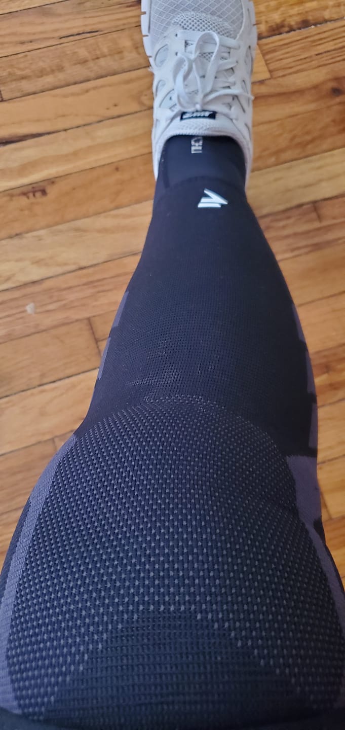 Customer photo review of Summer Compression Sleeves V2 for Knees and Legs