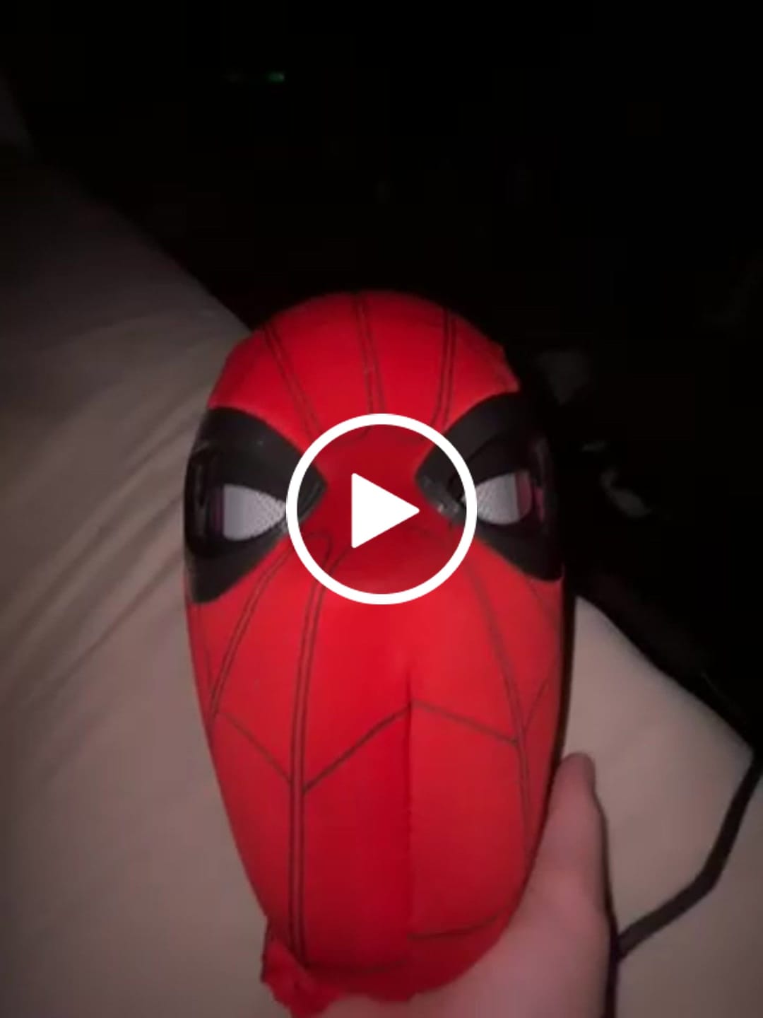 Customer video review of The OG Spidey Gear™ - Winking Mask