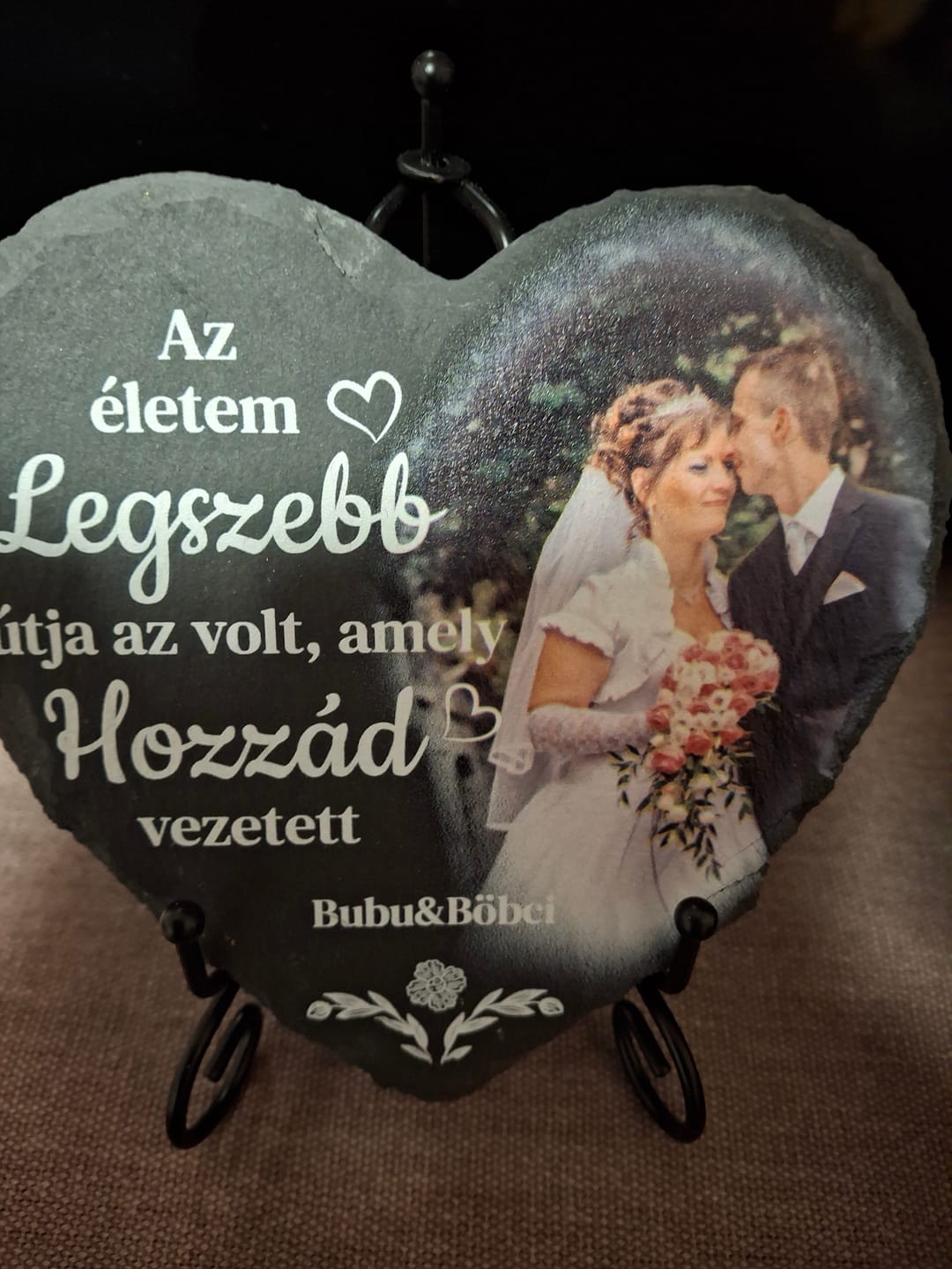 Customer photo review of NeFeledd - Személyre Szabott Emlékkő Pároknak / Családoknak