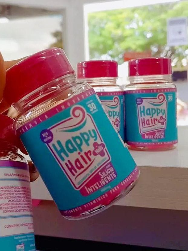 Customer photo review of Happy Hair 6 Potes + 6 Potes Grátis + 1 Melatonina + 1 Colágeno + 1 Happy Calm (Total 15 Potes)