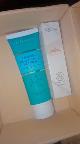 Customer's Lip Pigmentation Cream and Facewash Bundle inside a shipping box.