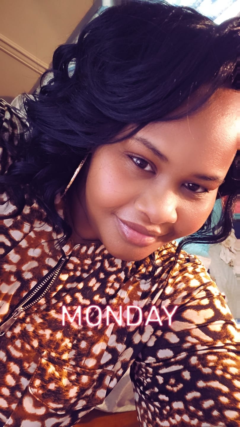 Customer photo review of Freetress Equal Invisible L-Part Hand-Tied Lace Part Wig - CHASTY