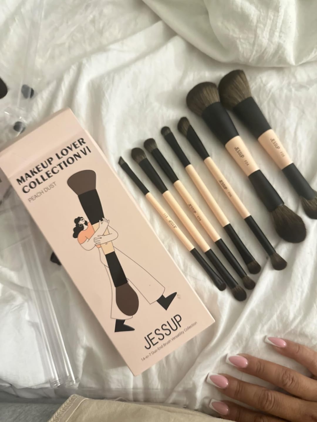 Customer photo review of Duo-End Brush Versatility Collection (Peach Dust) T600