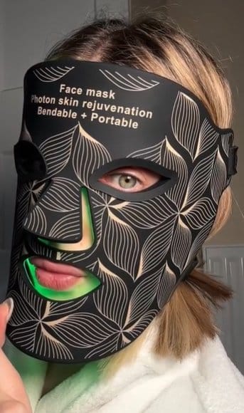Customer photo review of LUMYHEALTH LED Red Light Therapy Face Mask(8 Colors)