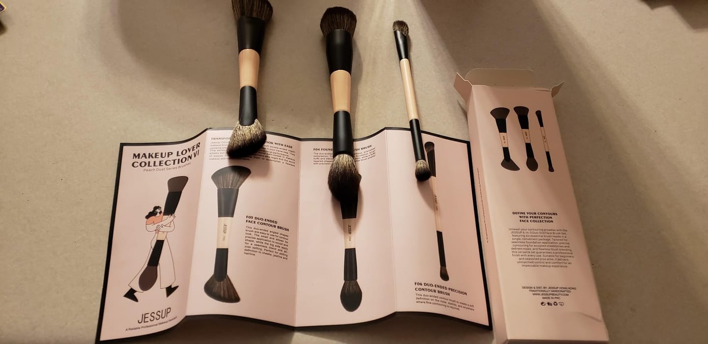 Customer photo review of Duo-End Brush Versatility Collection (Peach Dust) T600