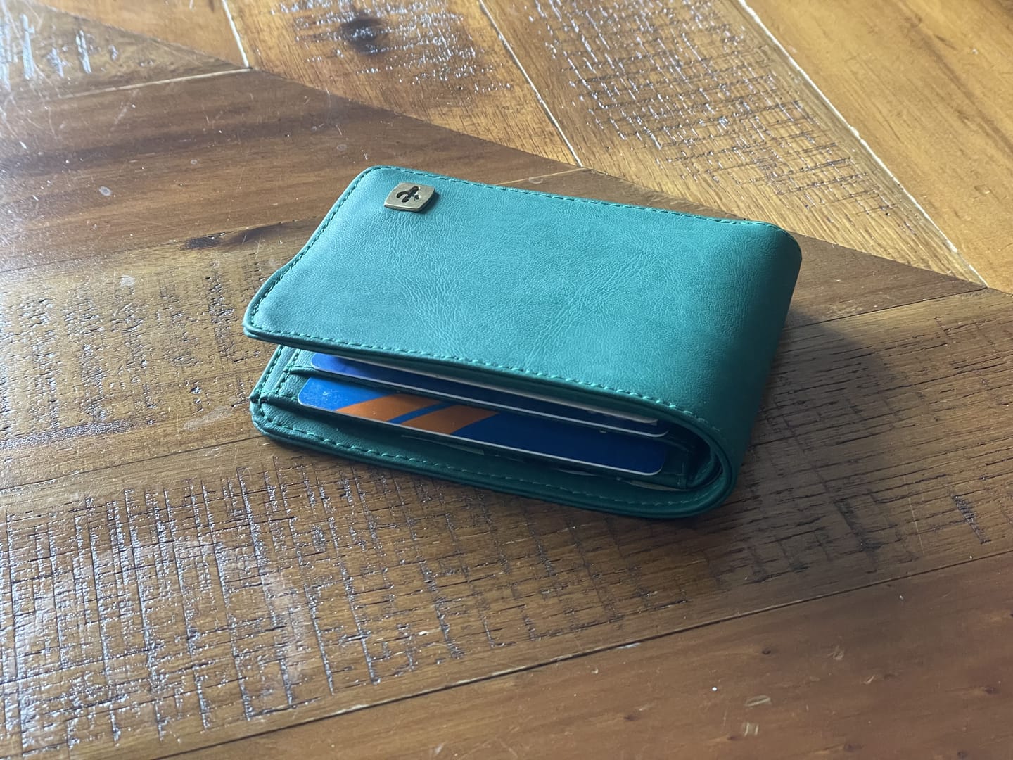 Customer photo review of Slim Hendrix | Cactus Leather Teal