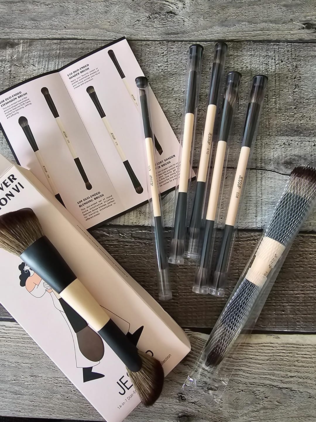 Customer photo review of Duo-End Brush Versatility Collection (Peach Dust) T600